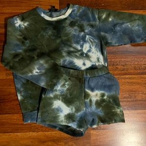 Lounge Set oversize sweatshirt with shorts